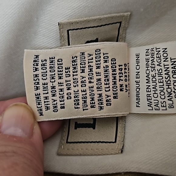 LL Bean Classic Fit Chinos size 42x32 - Picture 9 of 9